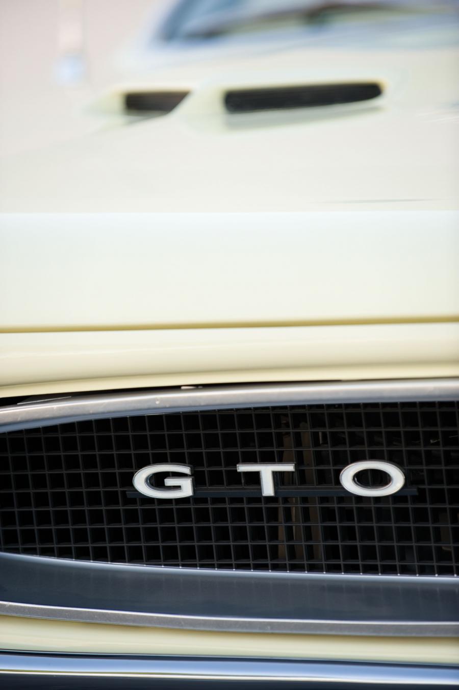  Pontiac GTO Tri-Power Hardtop Coupe 1966 года  (фото 2 из 7)